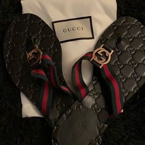 Black Gucci Slides ... Size 8
